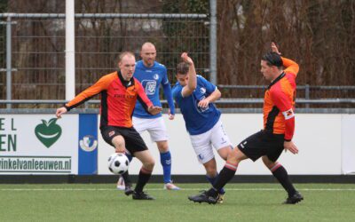Het lukte Loosduinen niet om Erasmus af te troeven