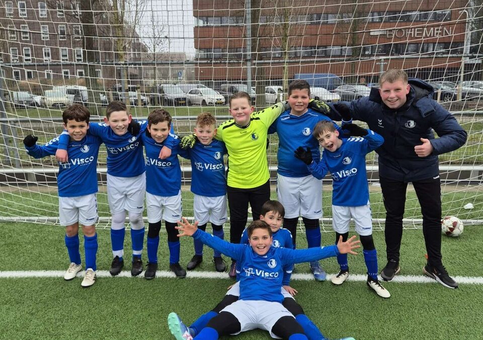 s.v. Loosduinen JO11-2 wint overtuigend de oefenwedstrijd bij DUNO