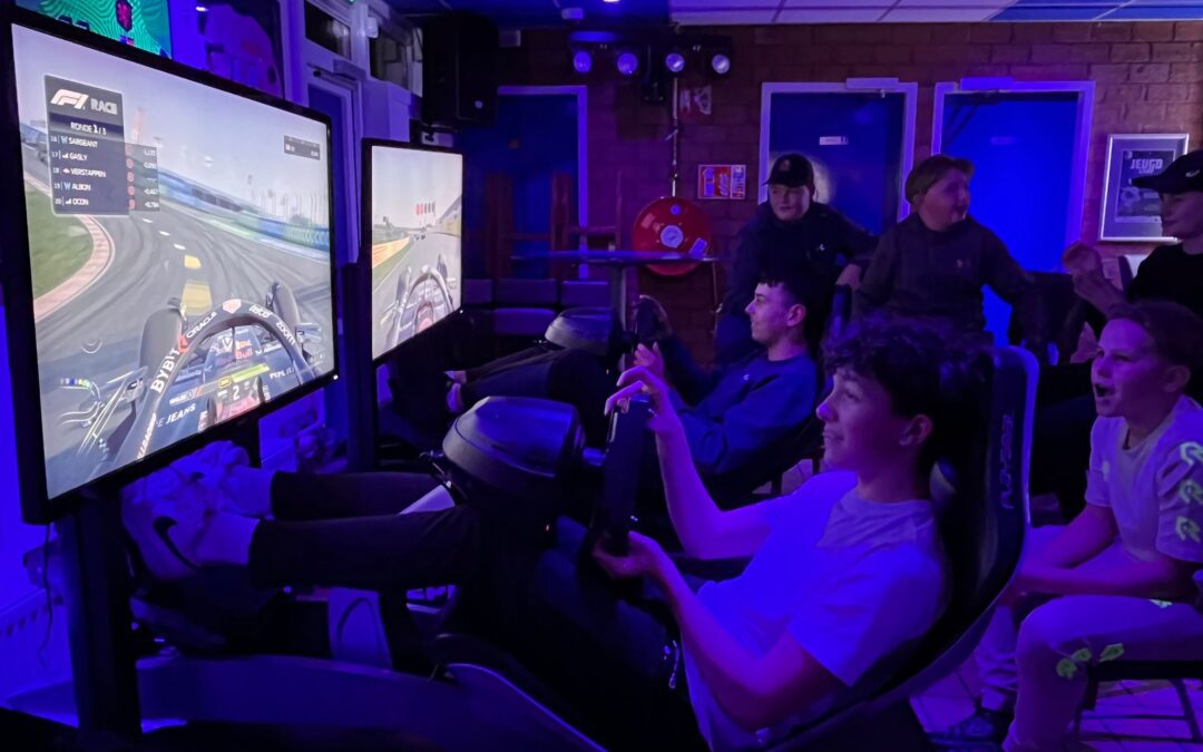 SIM racen en FIFA-toernooi bij de oudste jeugd!